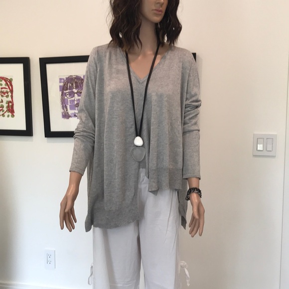 lunalba Hi-Lo Sweater - Picture 1 of 6